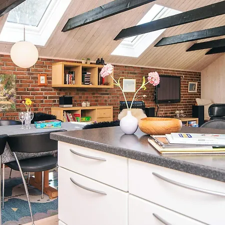 Charming Family Retreat-by Traum