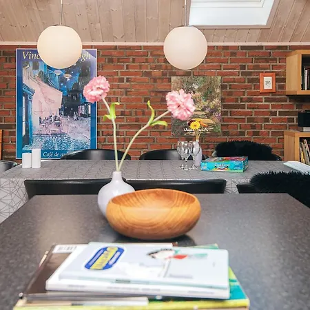 Charming Family Retreat-by Traum *