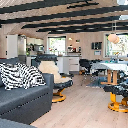 Vakantiehuis Charming Family Retreat-by Traum Blåvand
