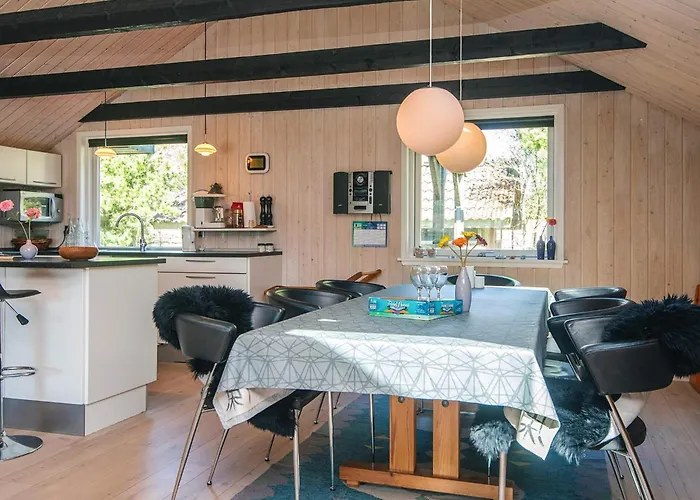 Charming Family Retreat-by Traum *