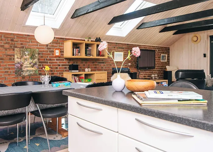 Charming Family Retreat-by Traum