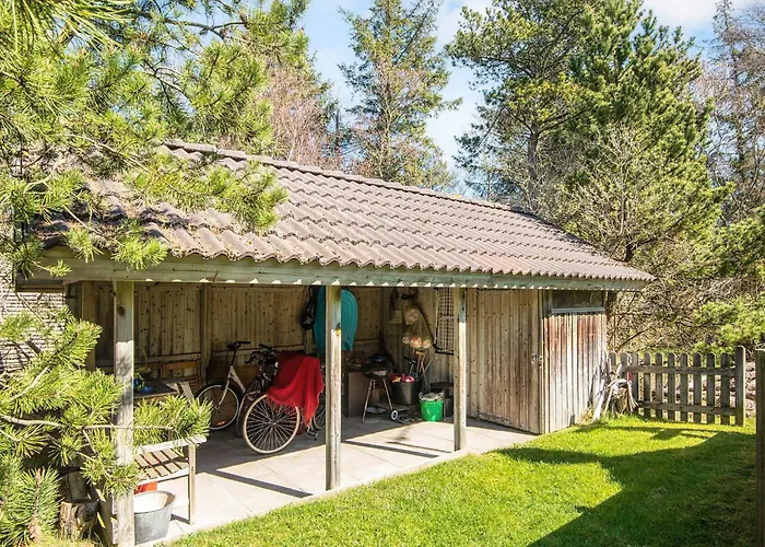 Charming Family Retreat-by Traum